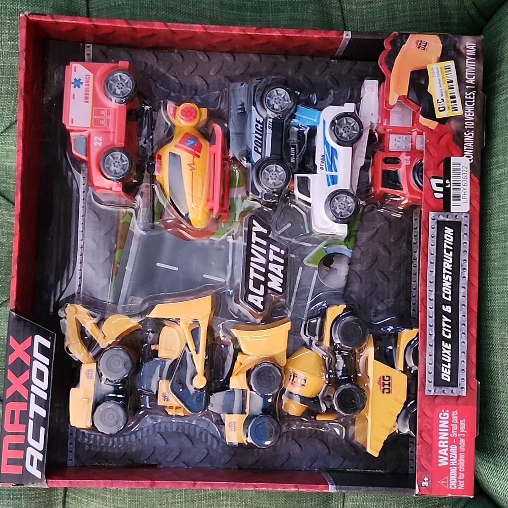 Deluxe City & Construction Vehicle Set - Yellow and Blue